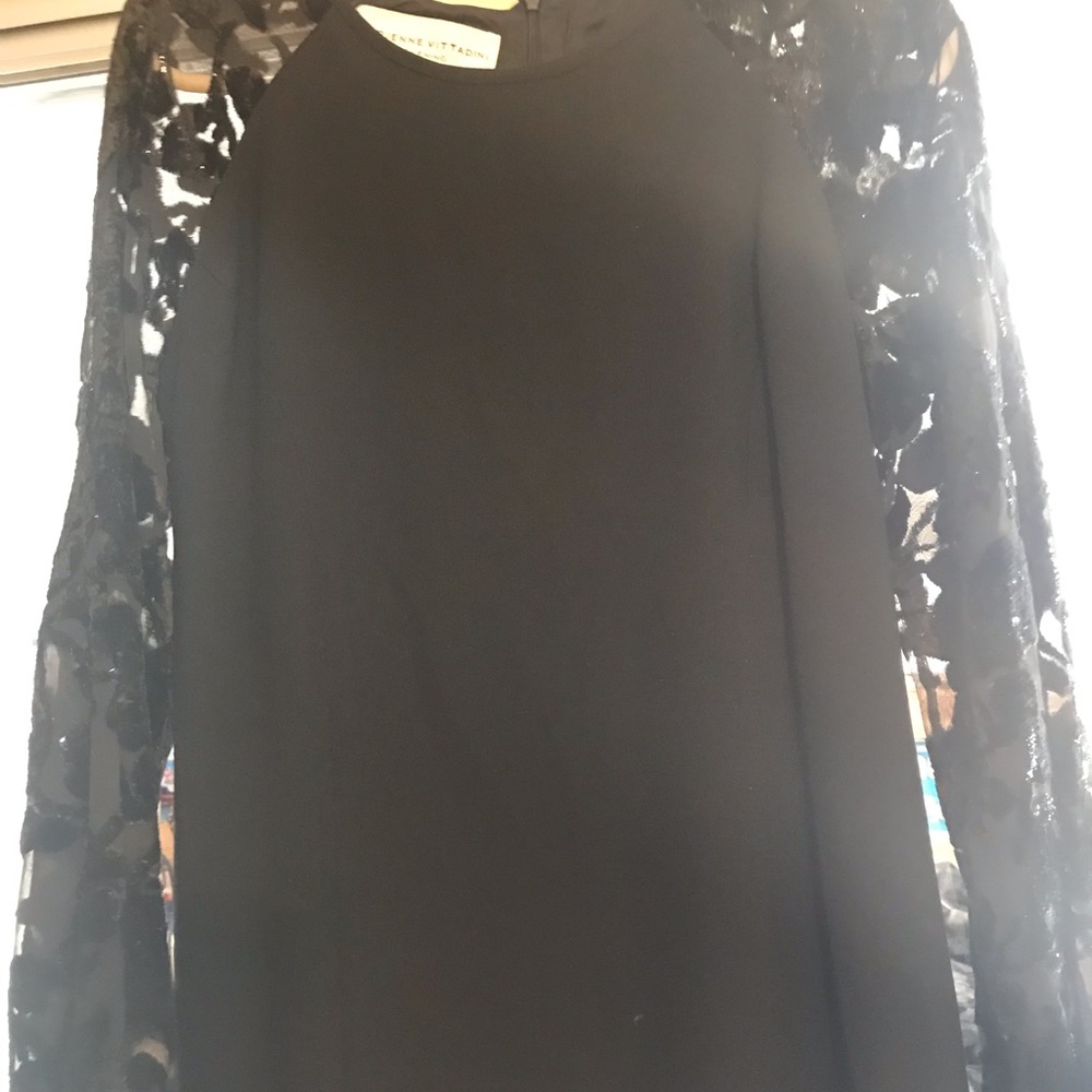 Black bodycon dress w/ sheer sleeves